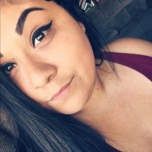 Meet your Posher, Daniela